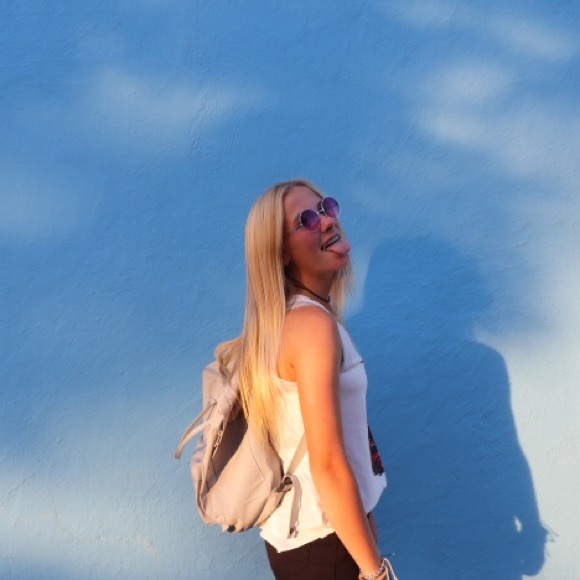 Meet your Posher, Sydney - Picture 1 of 1